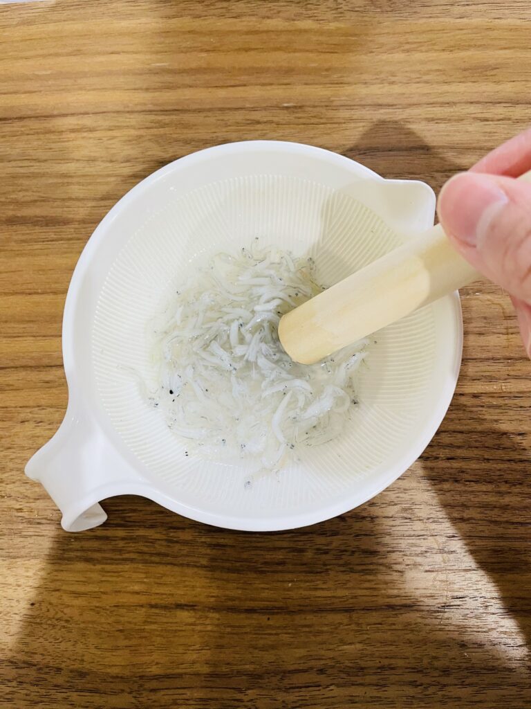 食塩不使用しらす、解凍後